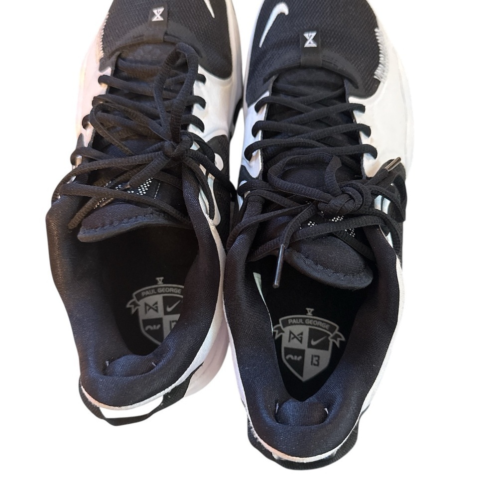 Limited! Nike Men's Black And White Sneakers Pg 5 Tb View 5